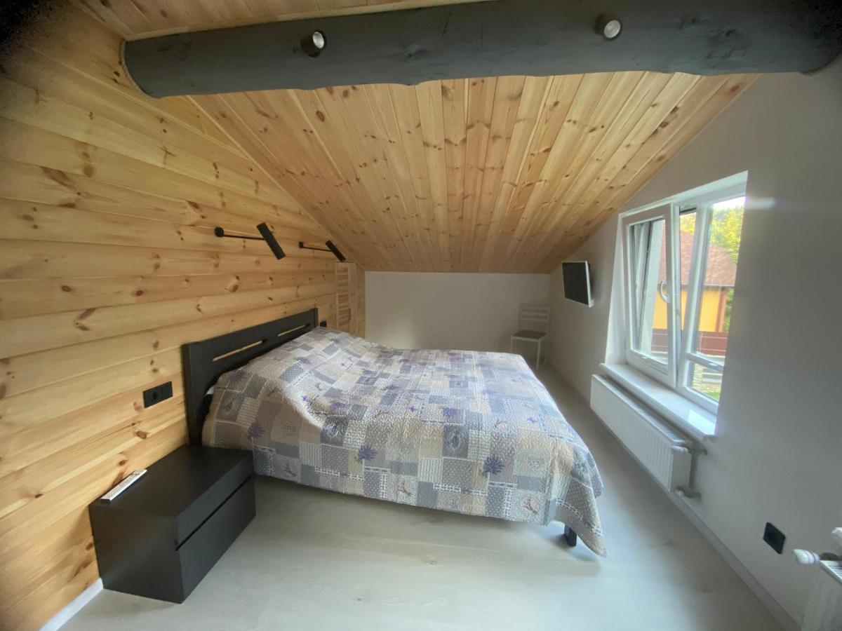 Aparthotel Феєрія Лісу Skhidnytsia Esterno foto