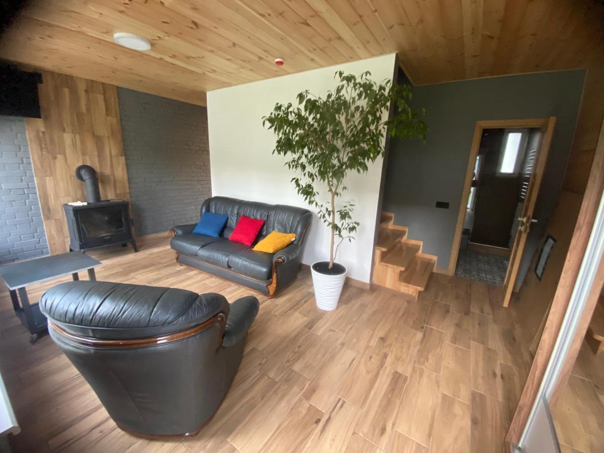 Aparthotel Феєрія Лісу Skhidnytsia Esterno foto