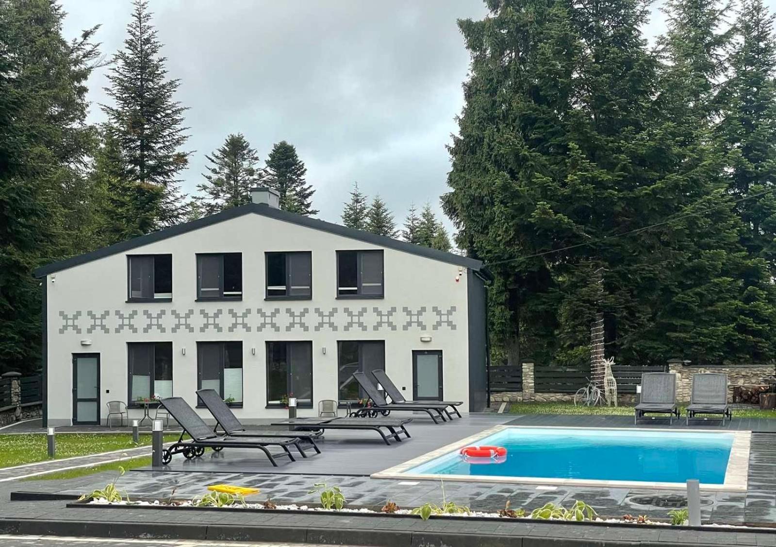 Aparthotel Феєрія Лісу Skhidnytsia Esterno foto