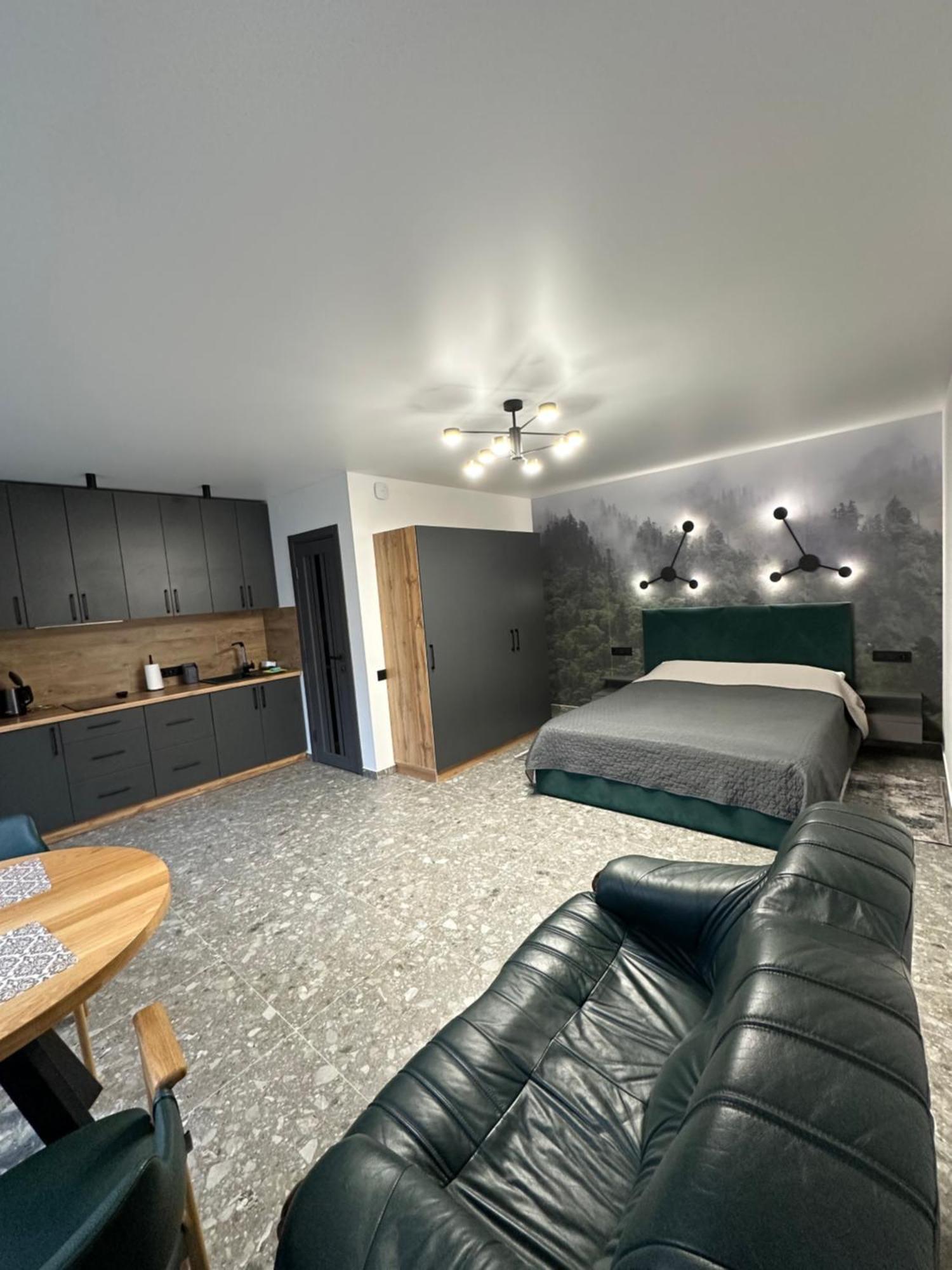 Aparthotel Феєрія Лісу Skhidnytsia Esterno foto