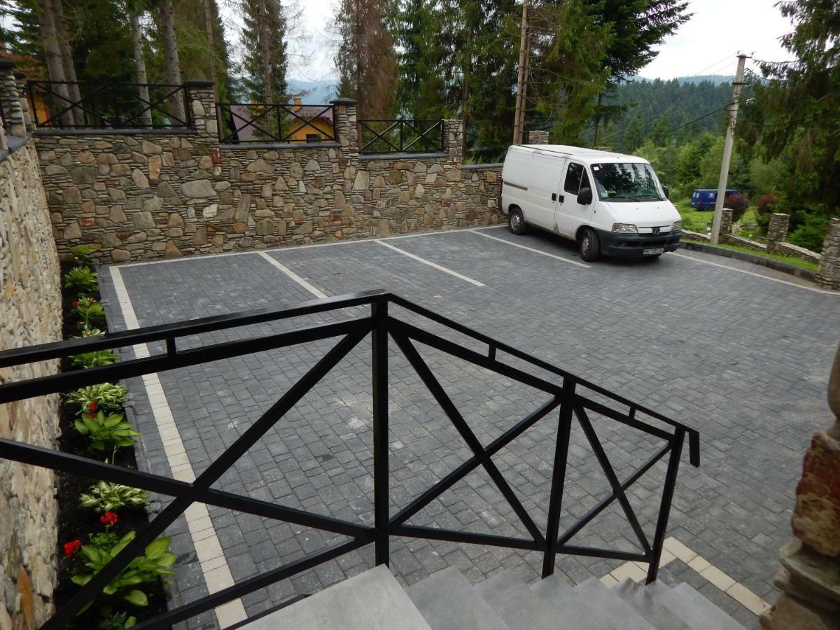 Aparthotel Феєрія Лісу Skhidnytsia Esterno foto